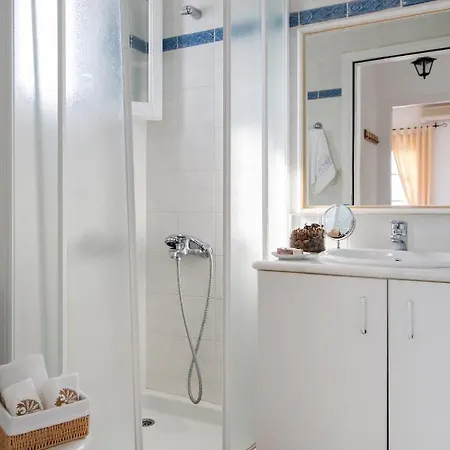Casa de Campo Emerald Isterni (Paros)